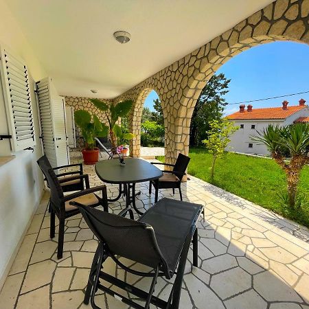 נובי ווינודולסקי Apartments Sams מראה חיצוני תמונה