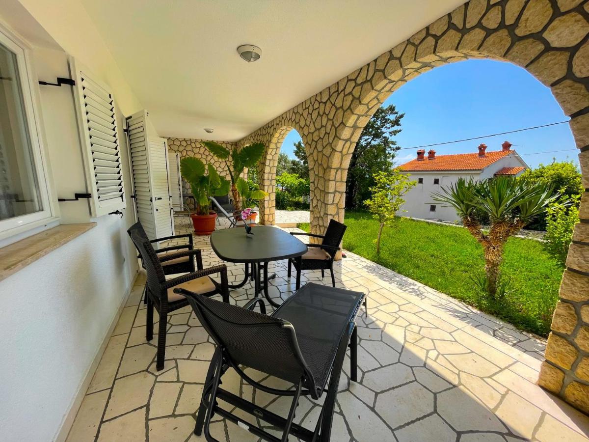 נובי ווינודולסקי Apartments Sams מראה חיצוני תמונה