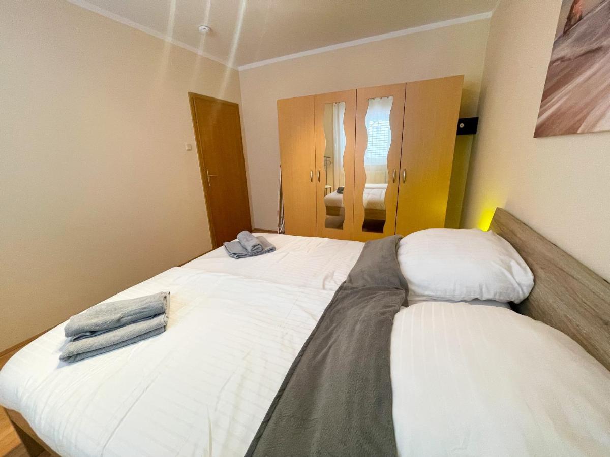 נובי ווינודולסקי Apartments Sams מראה חיצוני תמונה