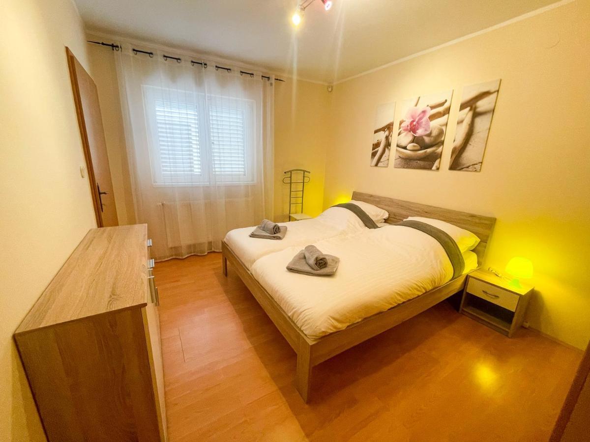 נובי ווינודולסקי Apartments Sams מראה חיצוני תמונה