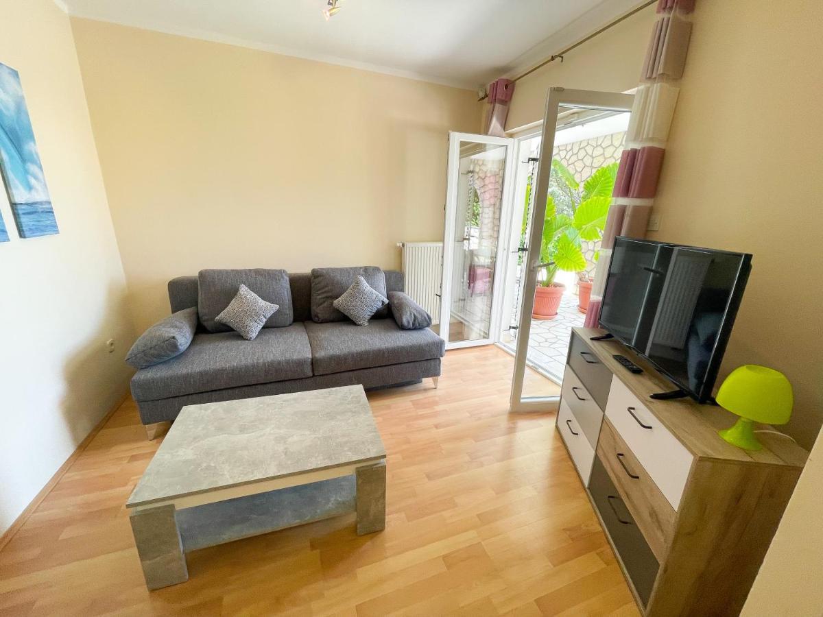 נובי ווינודולסקי Apartments Sams מראה חיצוני תמונה