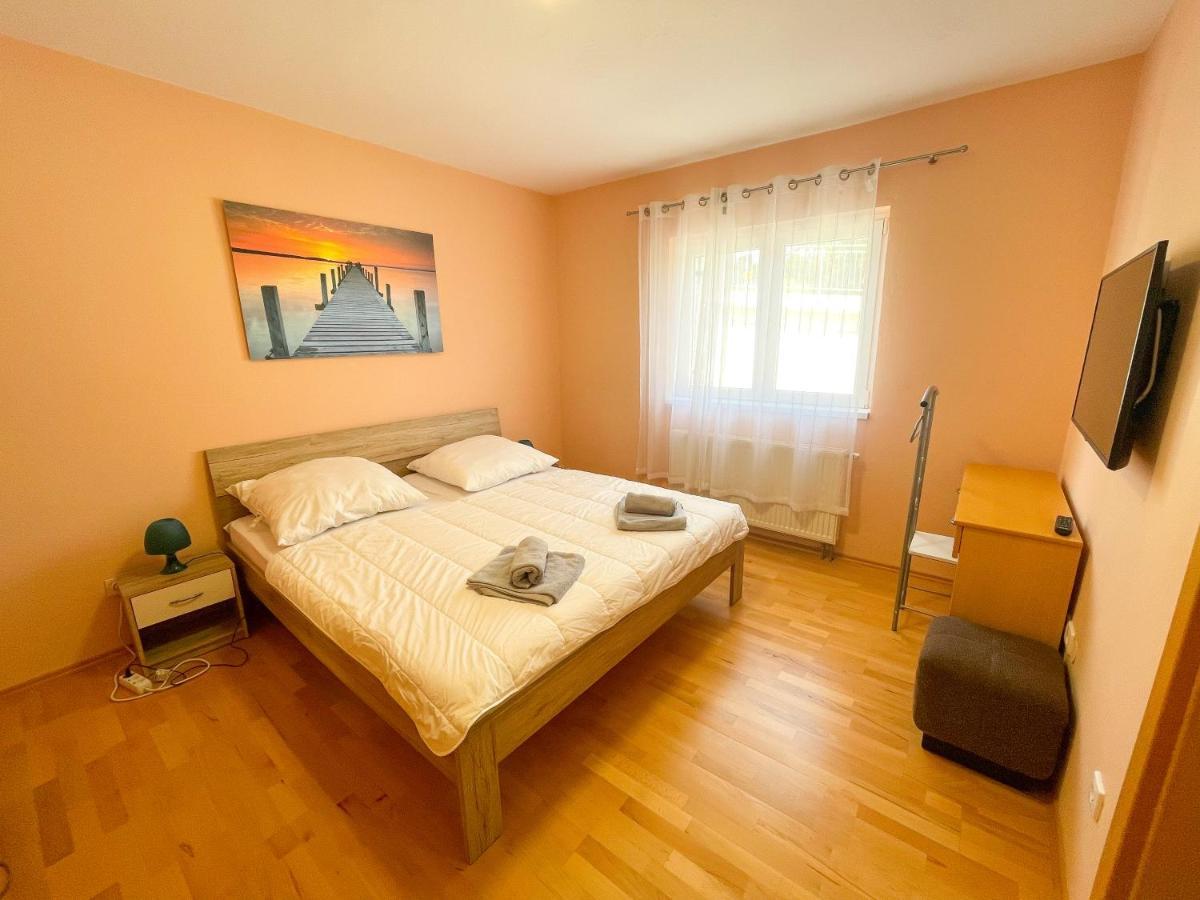 נובי ווינודולסקי Apartments Sams מראה חיצוני תמונה