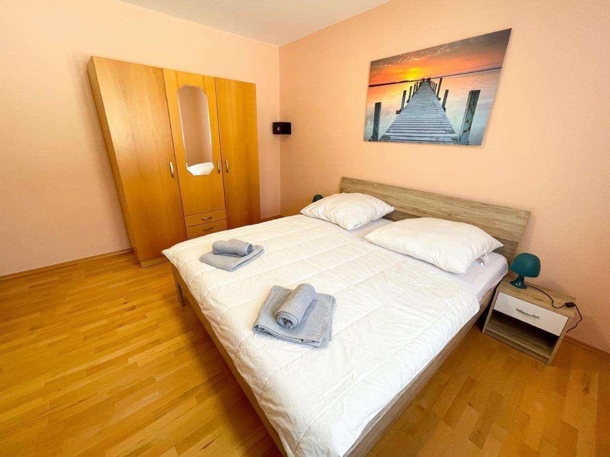 נובי ווינודולסקי Apartments Sams מראה חיצוני תמונה