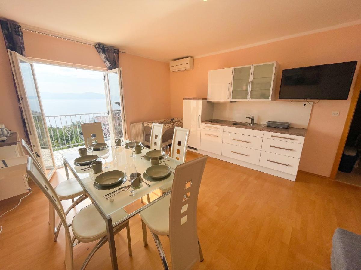 נובי ווינודולסקי Apartments Sams מראה חיצוני תמונה